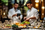 酒店餐饮服务视频素材图片的制作与效果